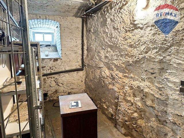 Etagenwohnung Weilburg - 3 Zimmer, 117 m&sup2;, 210.000&euro; | Angebot:25664424