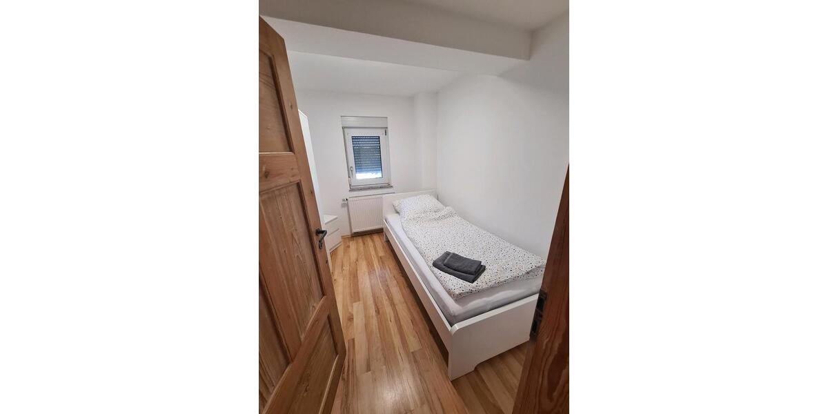 Einfamilienhaus Wölfersheim - 8 Zimmer, 150 m&sup2;, 6.600&euro; | Angebot:25353961