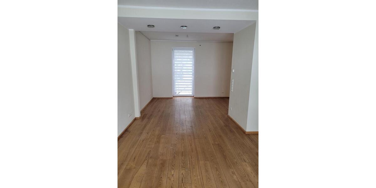 Doppelhaushälfte Dillenburg - 3 Zimmer, 80 m&sup2;, 229.000&euro; | Angebot:25258960