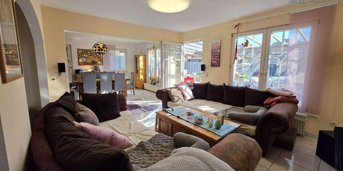 Einfamilienhaus Waldsolms Brandoberndorf - 5 Zimmer, 161 m&sup2;, 469.000&euro; | Angebot:25836175