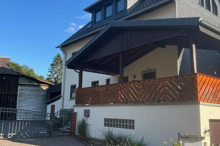 Haus Weinbach - 11 Zimmer, 400 m&sup2;, 2.500&euro; | Angebot:25981396