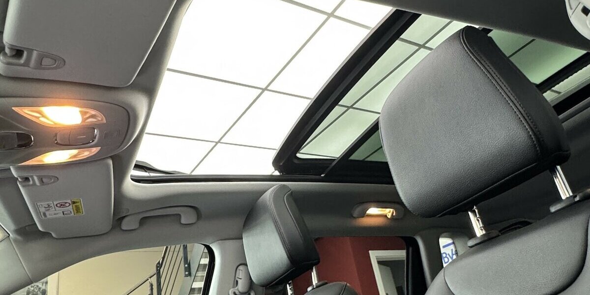 Jeep Compass S Plug-IN Hybrid 4WD 1.Hand Panoramadach 26.460 km 26.950 &euro; Lich 35423