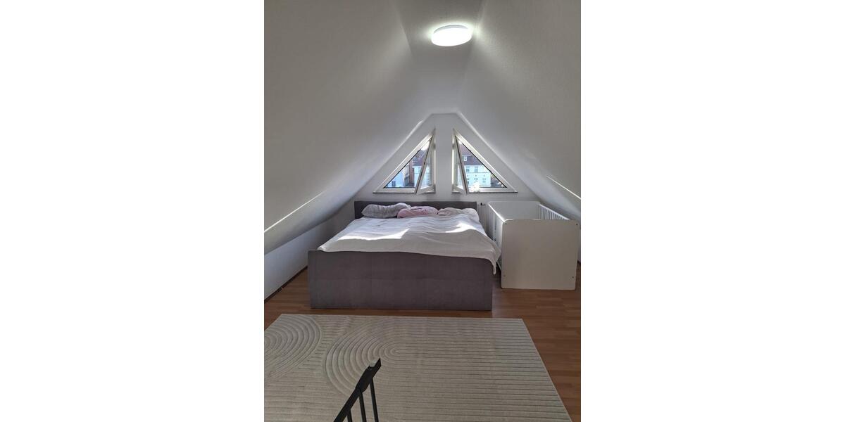 Etagenwohnung Butzbach - 3 Zimmer, 100 m&sup2;, 950&euro; | Angebot:26044451