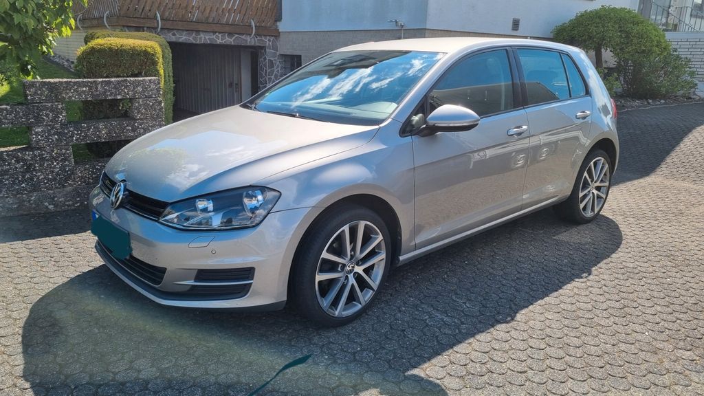 VW Golf 104.000 km 9.150 &euro; Breitscheid 35767