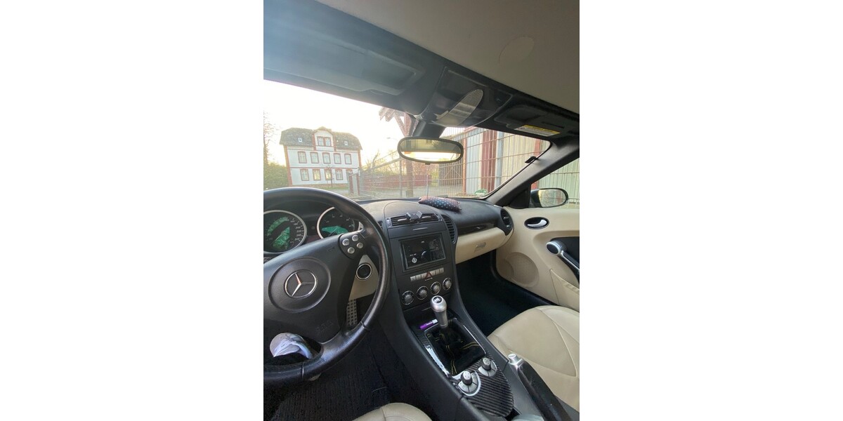 Mercedes-Benz SLK 200 186.000 km 5.600 &euro; Wetzlar 35578