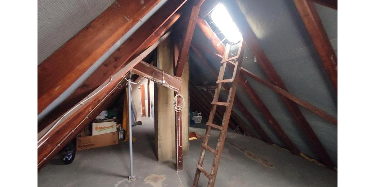 Einfamilienhaus Hungen - 7 Zimmer, 165 m&sup2;, 290.000&euro; | Angebot:26019311