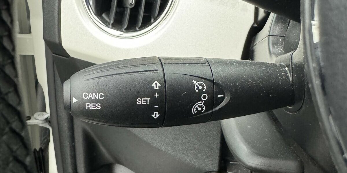 Fiat 500 1.0 Dolcevita Mild-Hybrid CarPlay 1. Hand 25.490 km 12.970 &euro; Lich 35423