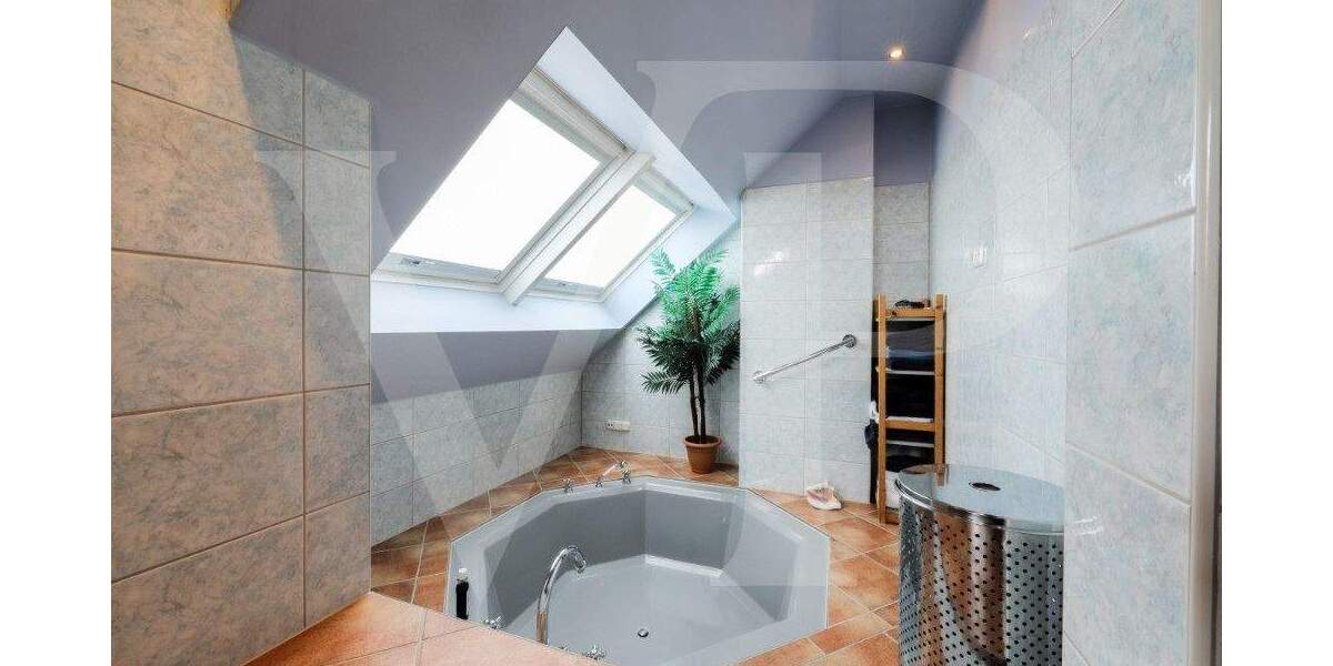 Einfamilienhaus Neu-Anspach Anspach - 7 Zimmer, 249 m&sup2;, 798.000&euro; | Angebot:25695532