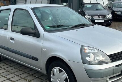 Renault Clio 141.000 km 2.200 &euro; Butzbach 35510