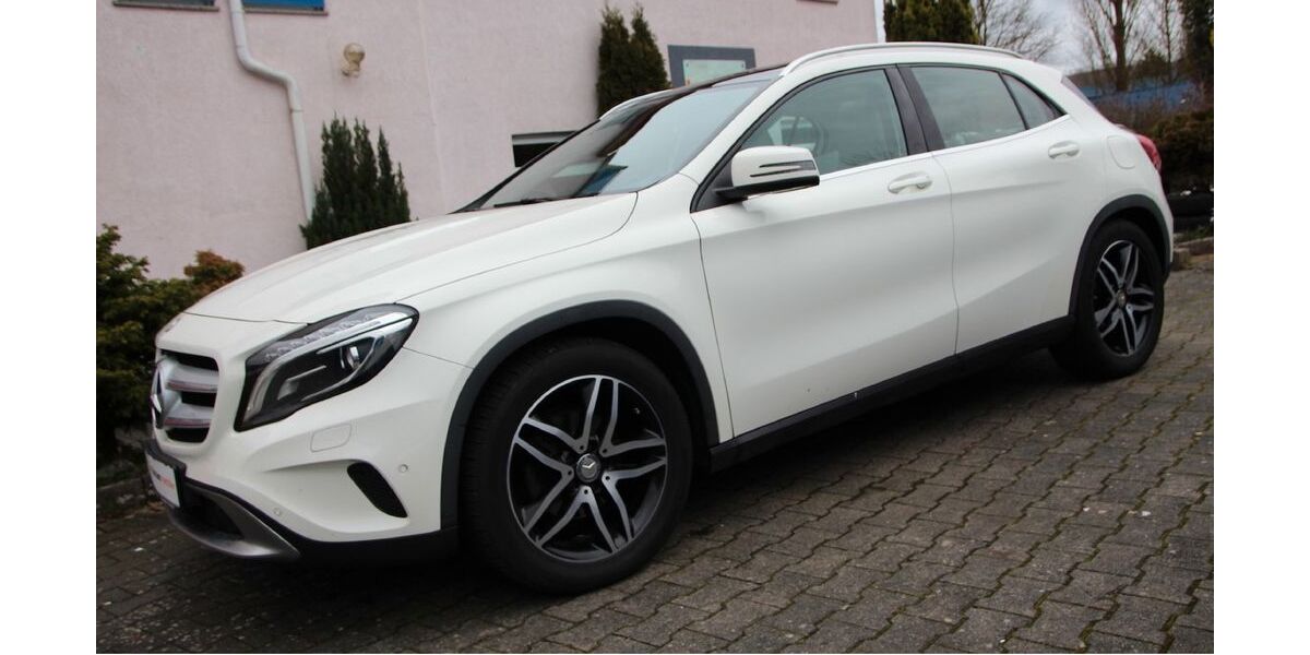 Mercedes-Benz GLA 180 130.000 km 16.777 &euro; Lollar 35457