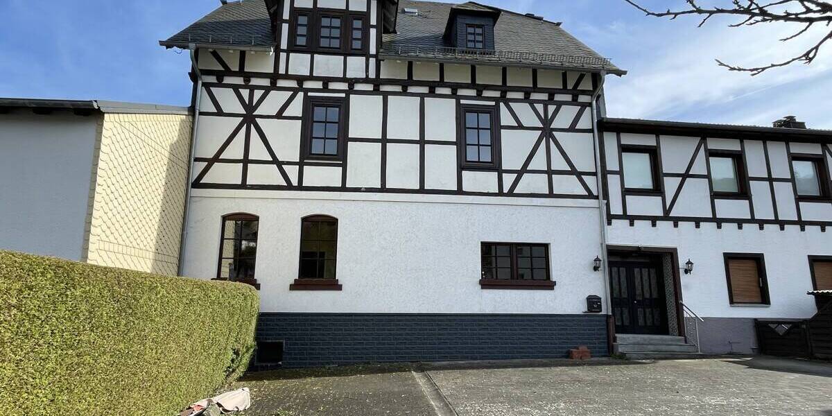Reihenmittelhaus Breitscheid Erdbach - 1 Zimmer, 295 m&sup2;, 259.000&euro; | Angebot:26187467