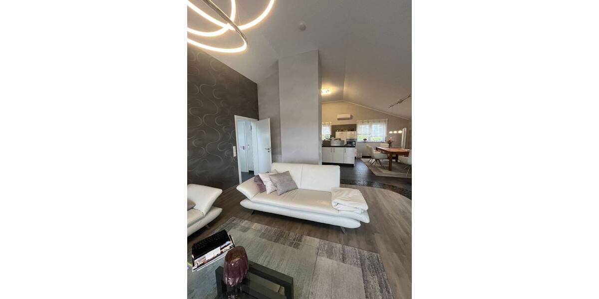Etagenwohnung Reiskirchen Hattenrod - 7 Zimmer, 250 m&sup2;, 670.000&euro; | Angebot:26794222