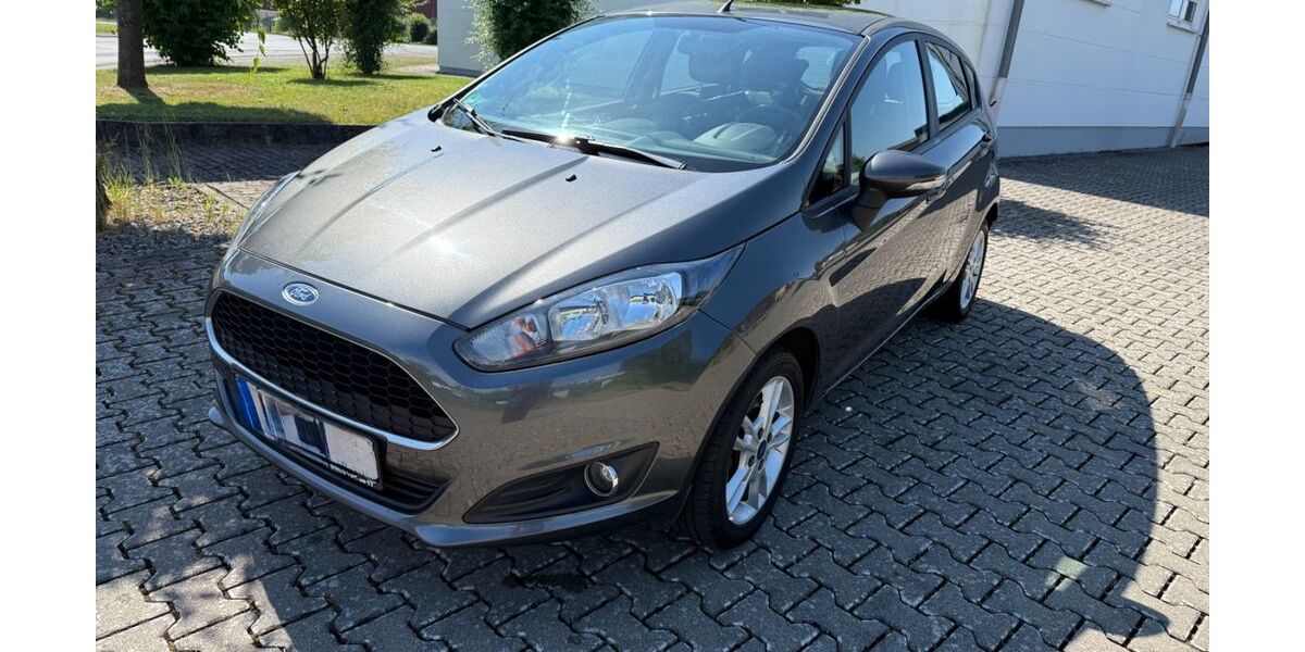 Ford Fiesta 126.800 km 5.290 &euro; Lollar 35457
