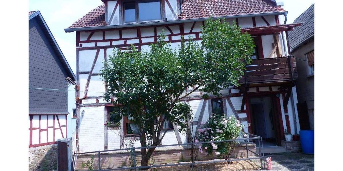 Einfamilienhaus Hüttenberg Volpertshausen - 5 Zimmer, 275.000&euro; | Angebot:25683223