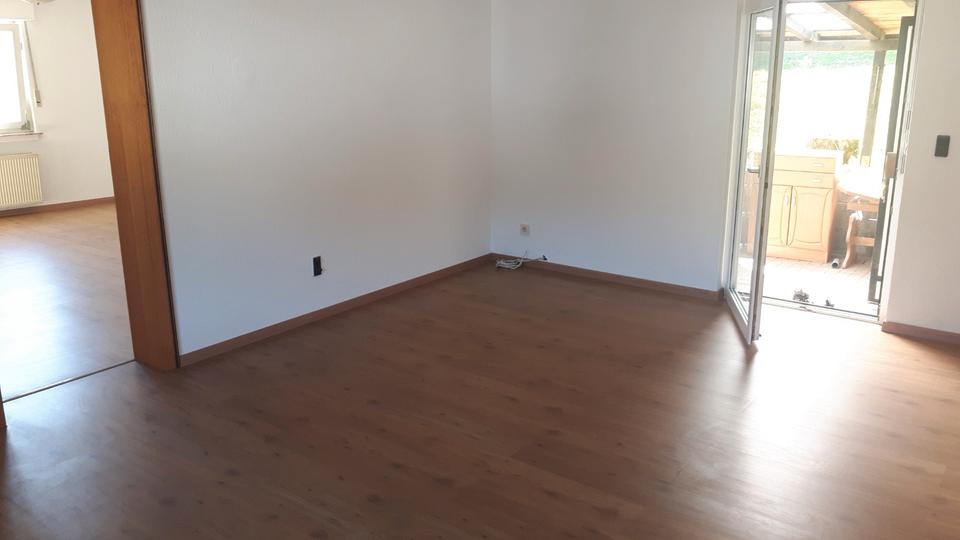 Etagenwohnung Haiger - 5 Zimmer, 104 m&sup2;, 890&euro; | Angebot:25365806