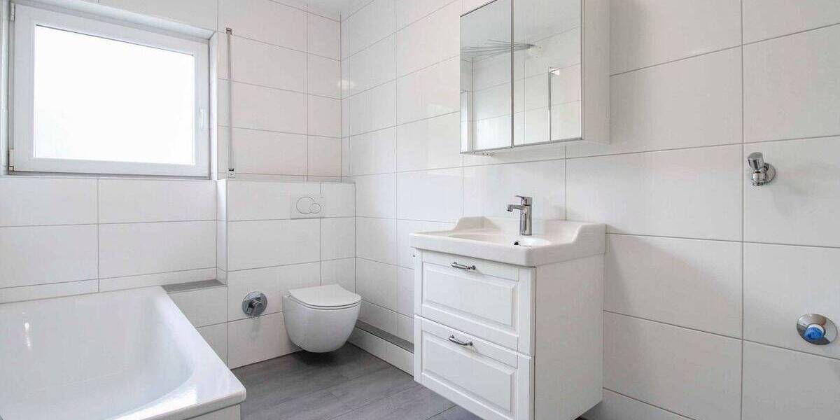 Einfamilienhaus Sinn Fleisbach - 9 Zimmer, 449.000&euro; | Angebot:25984996