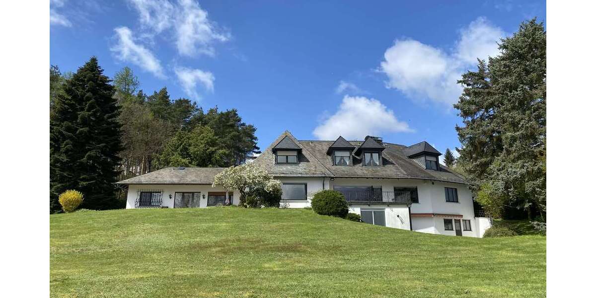 Einfamilienhaus Neu-Anspach Anspach - 12 Zimmer, 367 m&sup2;, 1.450.000&euro; | Angebot:25512644