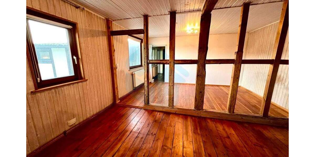 Einfamilienhaus Butzbach / Hoch-Weisel Hoch-Weisel - 5 Zimmer, 129 m&sup2;, 179.000&euro; | Angebot:25734438