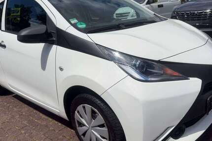 Toyota Aygo 61.484 km 5.999 &euro; Gießen 35398