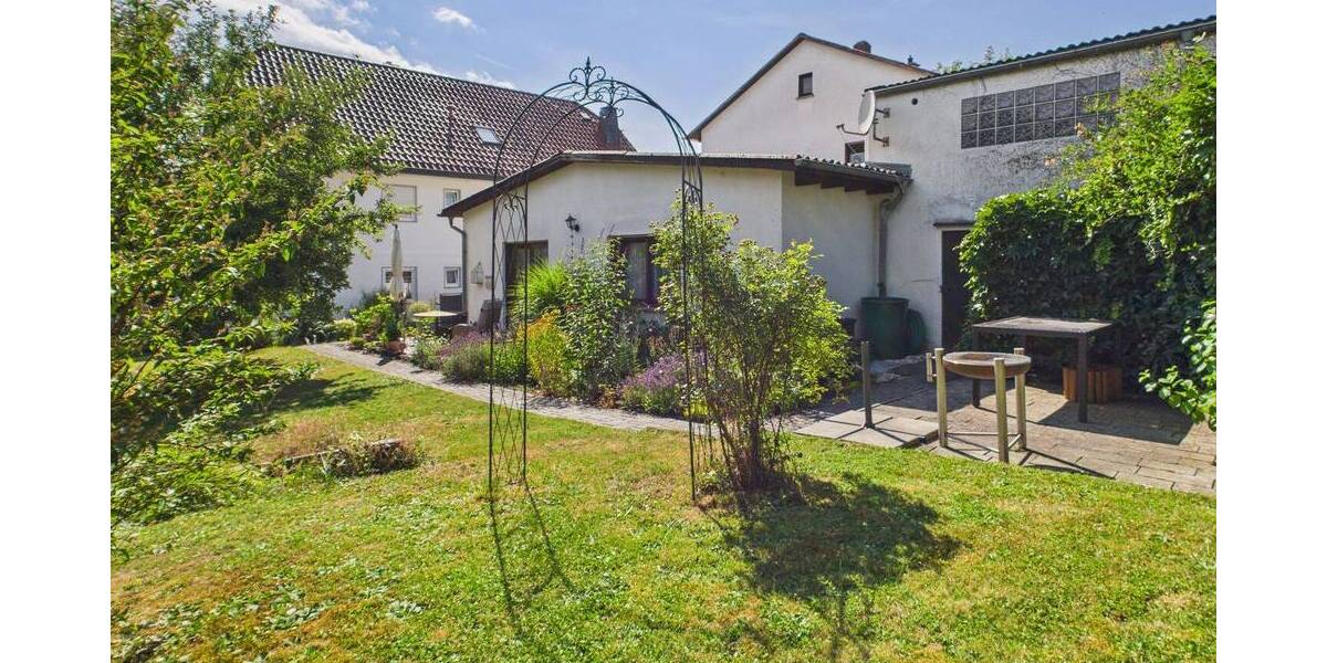 Mehrfamilienhaus, Wohnhaus Ehringshausen Dillheim - 6 Zimmer, 164 m&sup2;, 298.000&euro; | Angebot:25780714