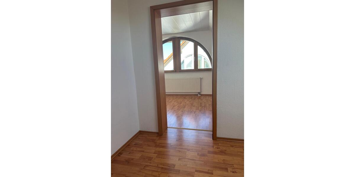 Maisonettenwohnung Linden - 3.5 Zimmer, 109 m&sup2;, 319.000&euro; | Angebot:26590137