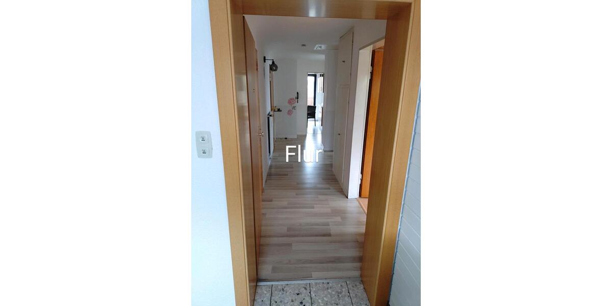 Dachgeschoßwohnung Butzbach - 3.5 Zimmer, 79 m&sup2;, 205.000&euro; | Angebot:24576141