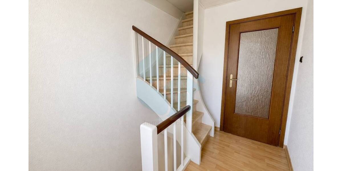 Doppelhaushälfte Butzbach - 7 Zimmer, 149 m&sup2;, 429.000&euro; | Angebot:26433959