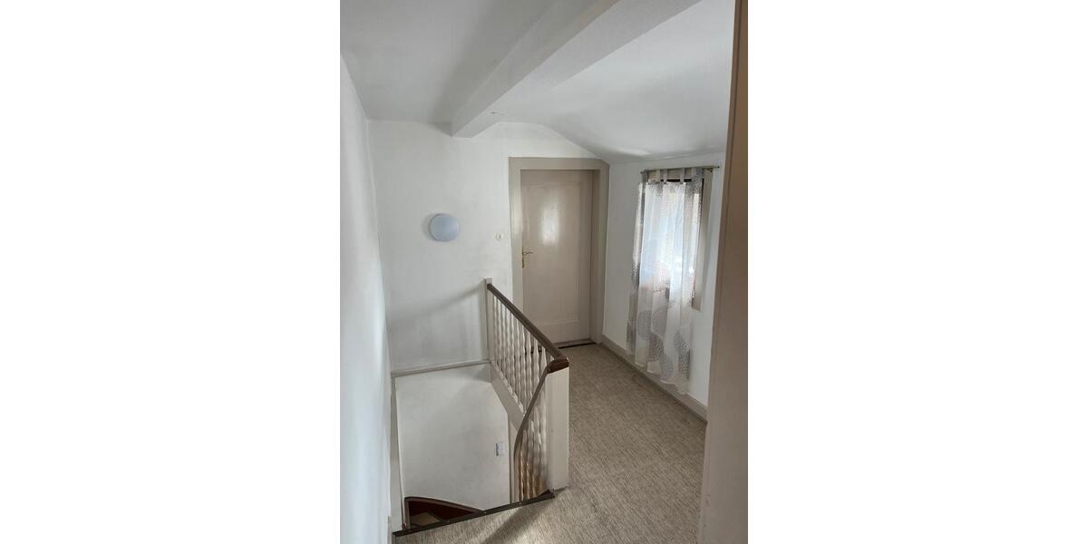 Einfamilienhaus Braunfels - 7 Zimmer, 140 m&sup2;, 1.000&euro; | Angebot:25088036