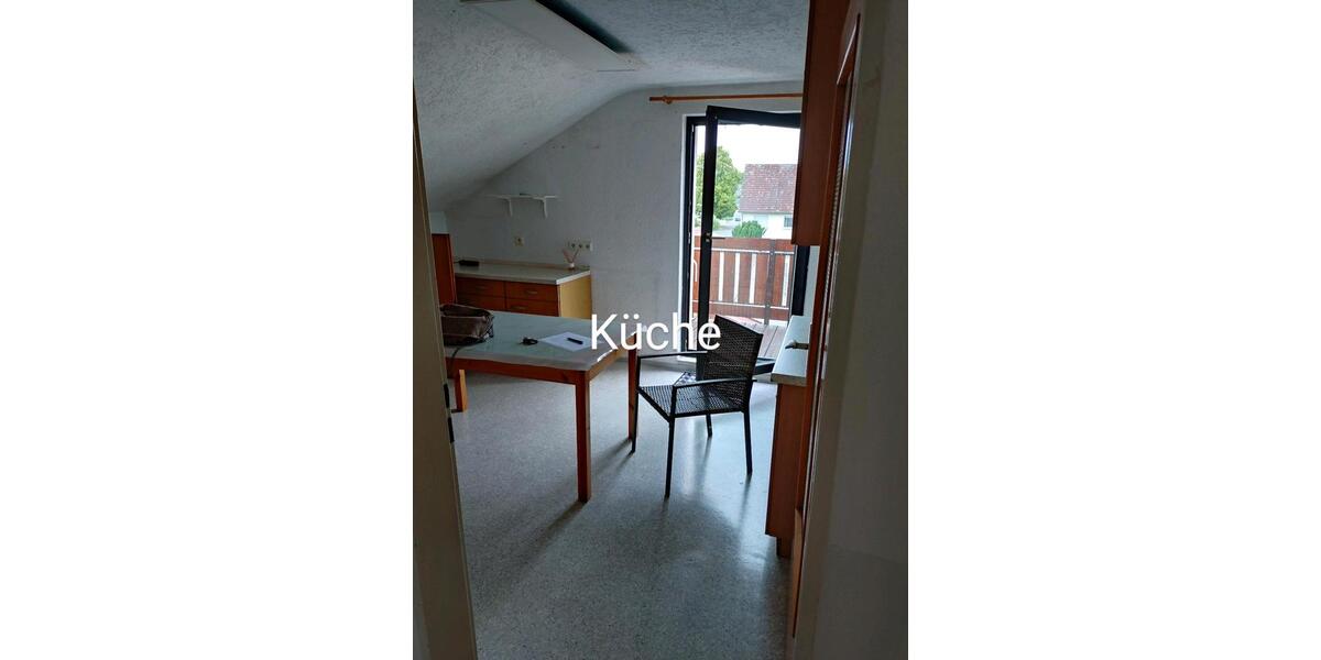 Dachgeschoßwohnung Butzbach - 3.5 Zimmer, 79 m&sup2;, 205.000&euro; | Angebot:24576141