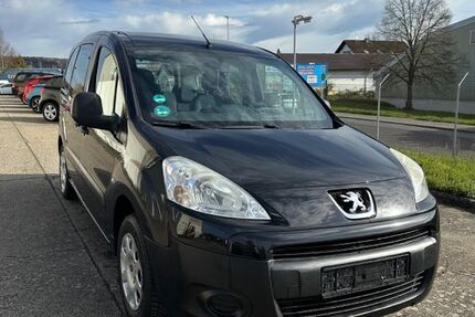 Peugeot Partner Tepee 154.500 km 3.950 &euro; Butzbach 35510