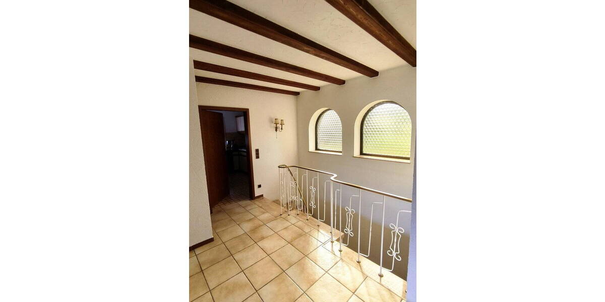 Einfamilienhaus Mengerskirchen-Dillhausen Dillhausen - 8 Zimmer, 283 m&sup2;, 512.000&euro; | Angebot:26023384