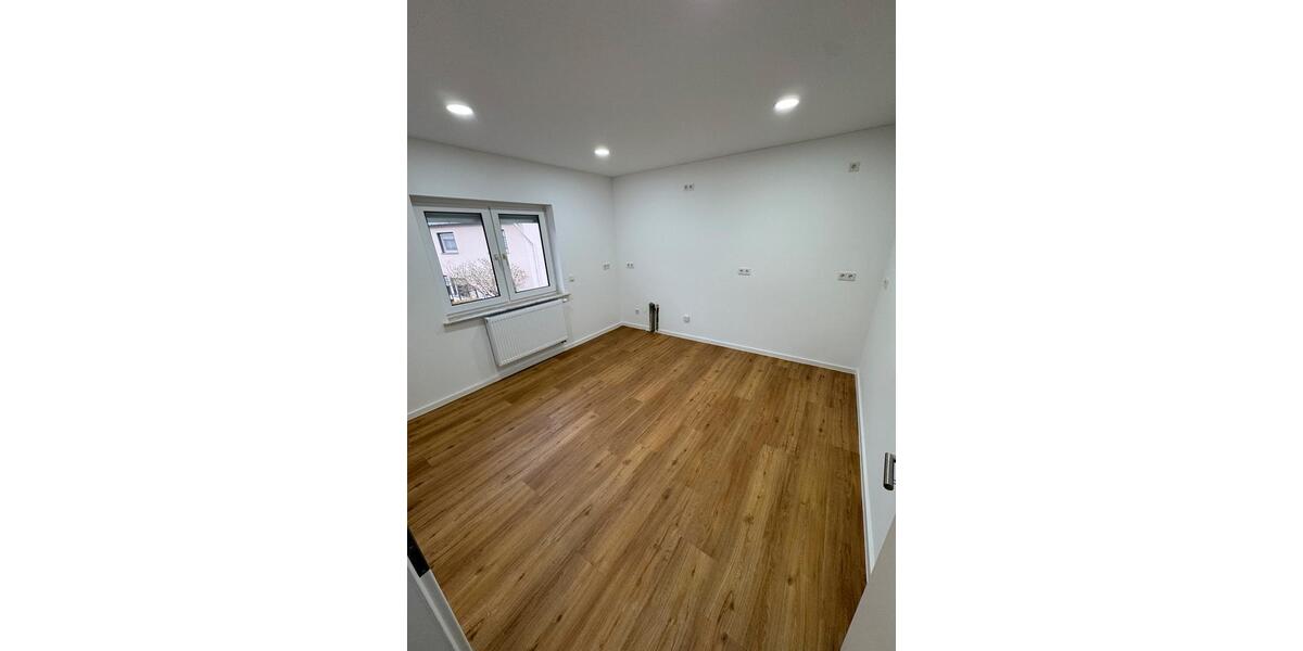 Etagenwohnung Merenberg - 4 Zimmer, 106 m&sup2;, 1.150&euro; | Angebot:26024528