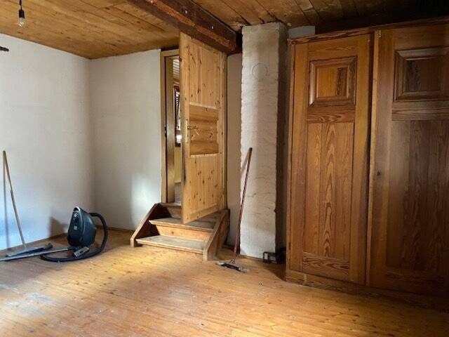 Bauernhaus, Landhaus Hüttenberg Vollnkirchen - 8 Zimmer, 233 m&sup2;, 265.000&euro; | Angebot:25780713