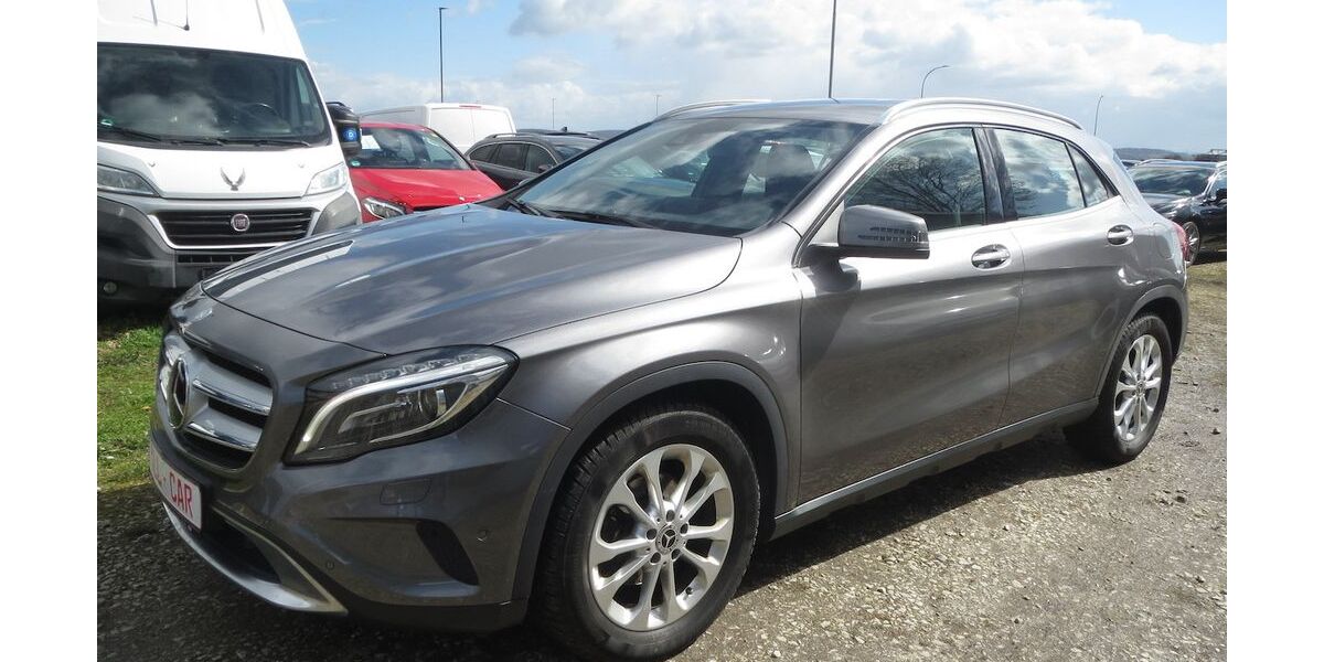 Mercedes-Benz GLA 200 120.000 km 16.490 &euro; Butzbach 35510