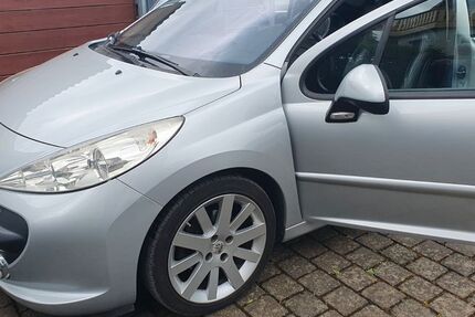 Peugeot 207 164.426 km 2.499 &euro; Aßlar 35614