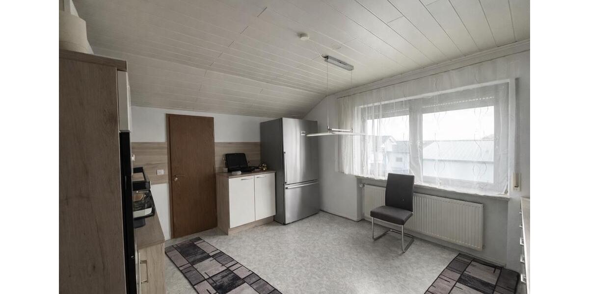 Dachgeschoßwohnung Pohlheim - 2 Zimmer, 85 m&sup2;, 850&euro; | Angebot:26010381