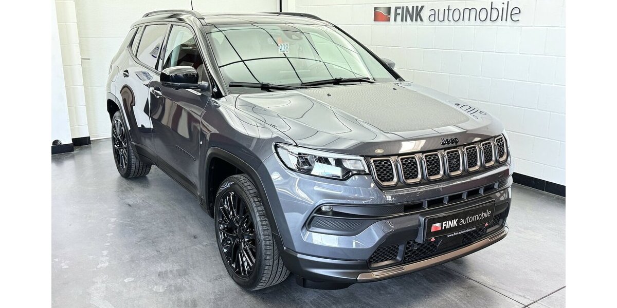 Jeep Compass Limited Plug-In 1.Hand 4WD FULL LED 360° 52.400 km 24.220 &euro; Lich 35423