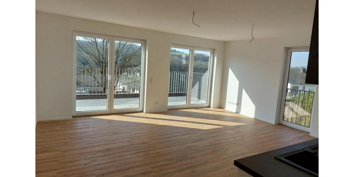 Etagenwohnung Leun - 2 Zimmer, 77 m&sup2;, 980&euro; | Angebot:25792446