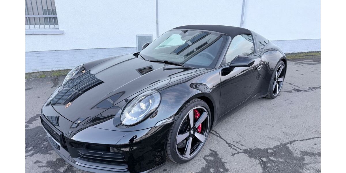 Porsche 992 6.200 km 171.900 &euro; Gießen 35394