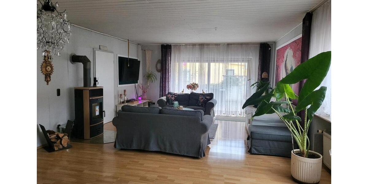 Einfamilienhaus Pohlheim - 5 Zimmer, 170 m&sup2;, 235.000&euro; | Angebot:27098019