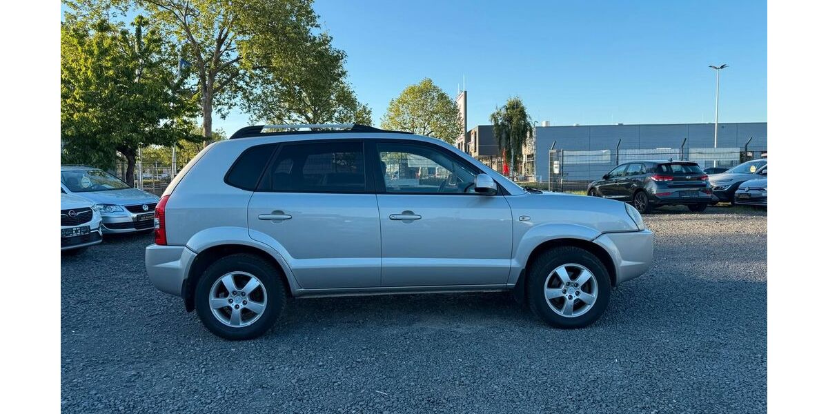 Hyundai TUCSON 113.000 km 5.900 &euro; Lollar 35457