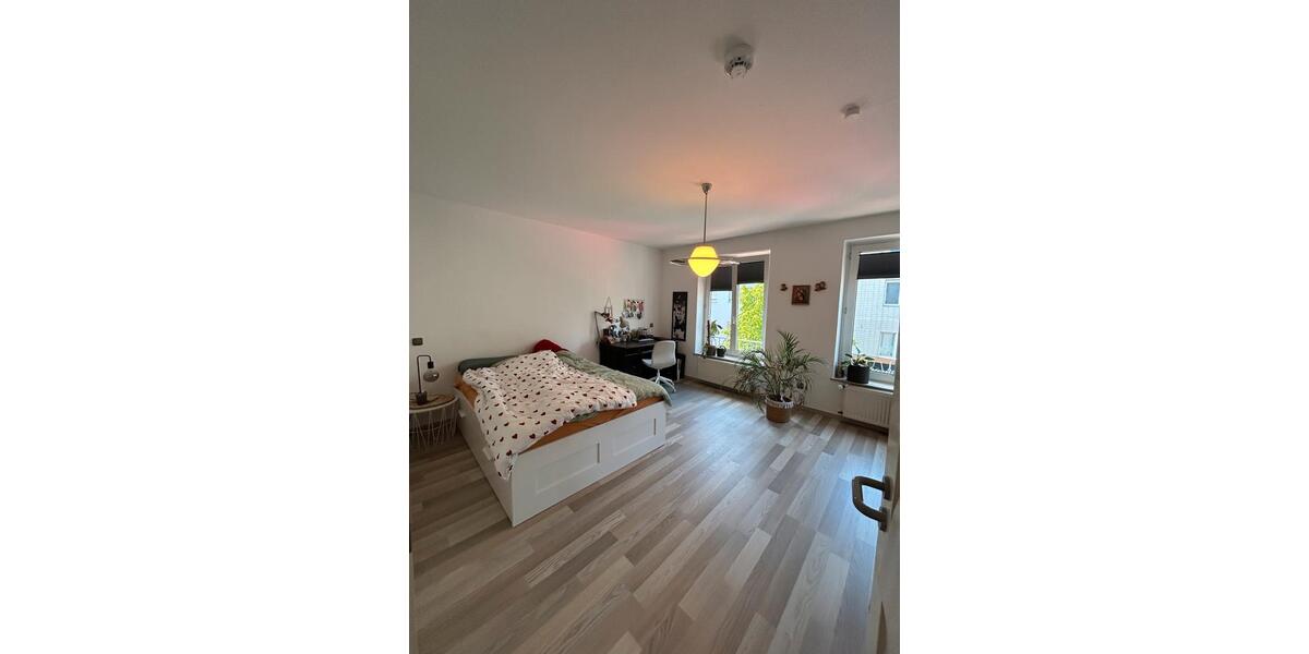 Etagenwohnung Gießen - 2 Zimmer, 70 m&sup2;, 890&euro; | Angebot:26581597