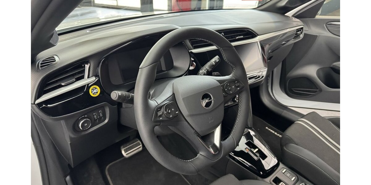 Opel Corsa GS 1.2 Turbo 1.Hand Sitzheizung Carplay 8.600 km 17.890 &euro; Lich 35423