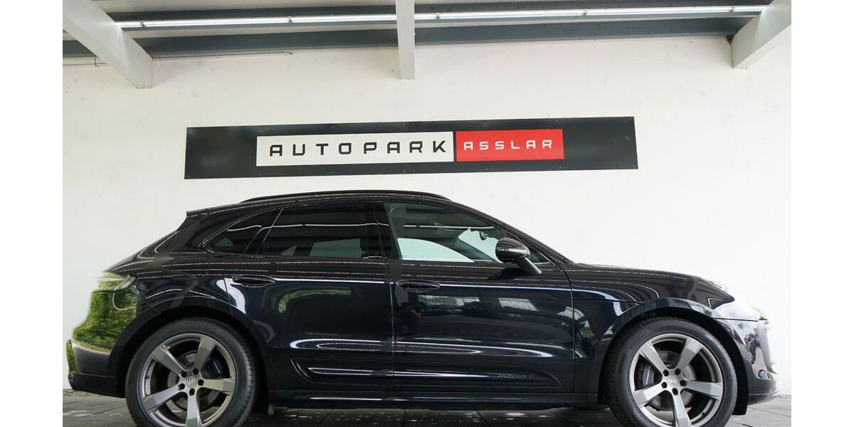 Porsche Macan 94.000 km 56.880 &euro; Asslar 35614