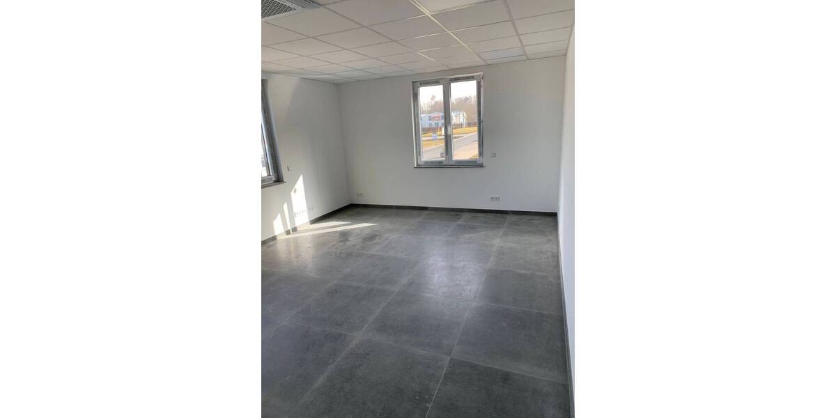 Gewerbeobjekt Wetzlar Büblingshausen - 4 Zimmer, 164 m&sup2;, 2.000&euro; | Angebot:26674724
