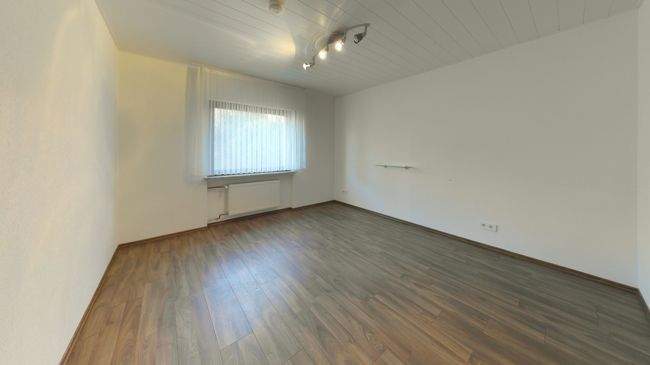 Einfamilienhaus Solms Oberndorf - 7 Zimmer, 224 m&sup2;, 400.000&euro; | Angebot:25662020