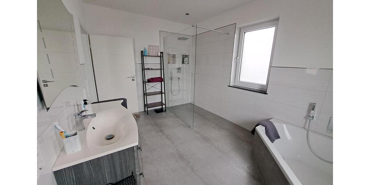 Einfamilienhaus Fernwald - 5 Zimmer, 174 m&sup2;, 730.000&euro; | Angebot:26063766