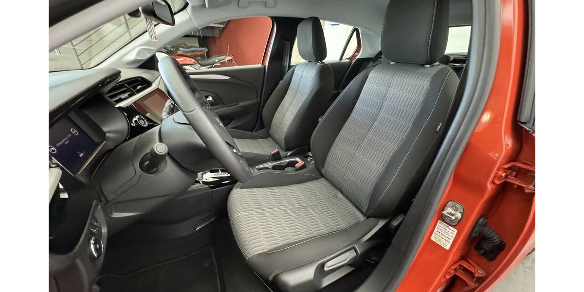 Opel Corsa e Edition 1.Hand 50 kWh Carplay Tempomat 13.400 km 14.620 &euro; Lich 35423