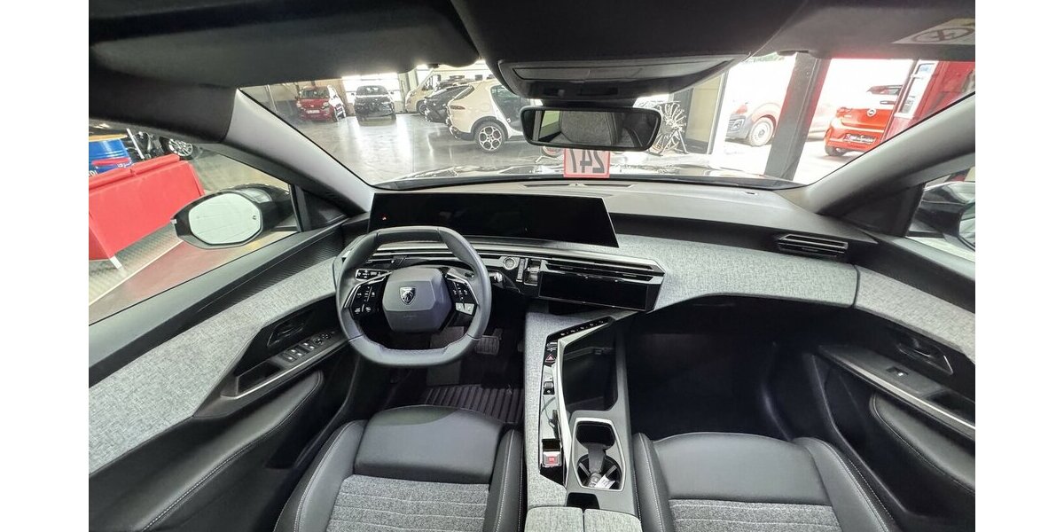 Peugeot 3008 Allure 145 Mild Hybrid Full LED 360° 15.800 km 25.320 &euro; Lich 35423
