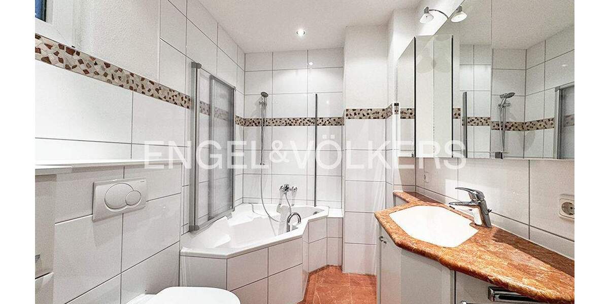 Mehrfamilienhaus, Wohnhaus Bad Nauheim Nieder-Mörlen - 5 Zimmer, 150 m&sup2;, 280.000&euro; | Angebot:25676886